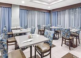 ウィンダム ガーデン シャーロット エアポート サウスイースト