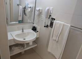 デルモンド ホテル