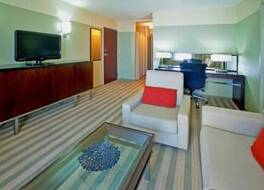 クラウン プラザ シカゴ ウエスト ループ バイ IHG 写真