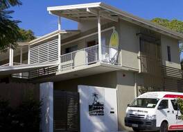 ヌーサ フラッシュパッカーズ 写真