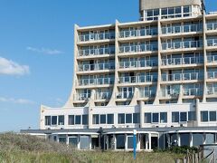 Carlton Beach Hotel 写真