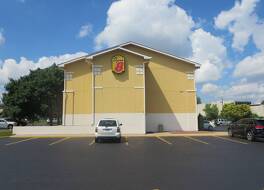 スーパー 8 バイ ウィンダム マンデレイン / リバティビル エリア 写真