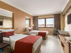 ラマダ バイ ウィンダム ウシャク 写真