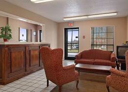 デイズ イン バイ ウィンダム ブラウンズビル 写真