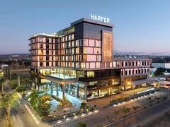 ハーパー クパン バイ アストン 写真