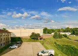 クインシー イン アンド スイーツ 写真