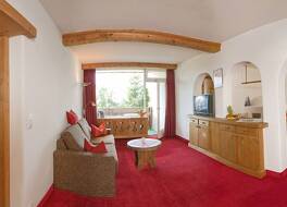 ベルグホテル チロル 写真