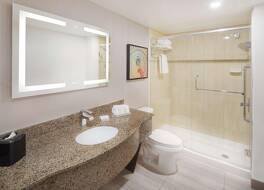 ヒルトン ガーデン イン モントリオール サントルヴィル 写真