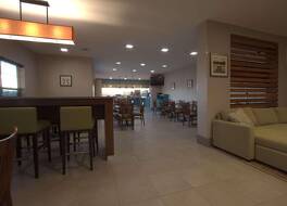 カントリー イン & スイーツ バイ ラディソン モリーン エアポート イリノイ