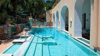 ホテル ヴィラ サラ