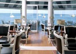 ジ アルバトロス ホテル 写真