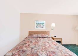 スーパー 8 バイ ウィンダム ベル フォーシェイ サウス ダコタ 写真