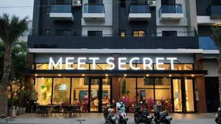 ミート シークレット B&B