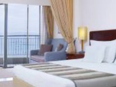 ロイヤル ホテル デッド シー 写真