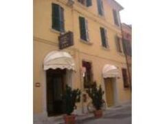 ホテル デ プラーティ 写真