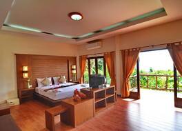 Phuchawee Lanta Resort (SHA Extra Plus)