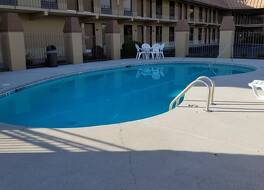 スーパー 8 バイ ウィンダム ノックスビル ノース / パウエル 写真