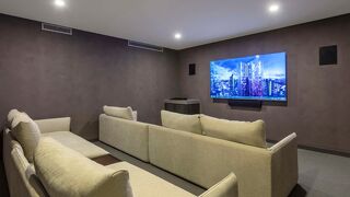 アヴァ二 メルボルン セントラル レジデンシズ