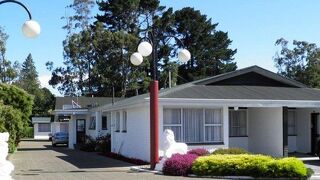 Queens Park Motels