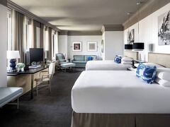 ザ ブラックストーン オートグラフ コレクション 写真