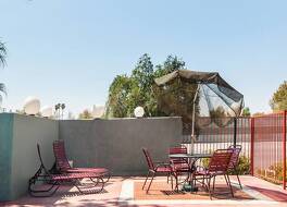 アメリカズ ベスト バリュー イン & スイーツ ベーカーズフィールド セントラル 写真