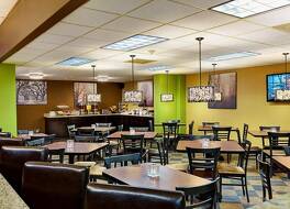 Historic Whispering Woods Hotel & Conference Center 写真