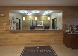 カントリー イン & スイーツ バイ ラディソン モリーン エアポート イリノイ 写真