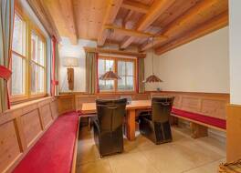 アベニダ パノラマ  シャレー バイ アルピン レンタルズ 写真