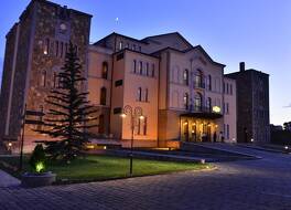 Caucasus Hotel 写真