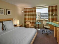 ヒルトン デュッセルドルフ 写真