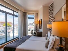 ホテル ムンディアル 写真