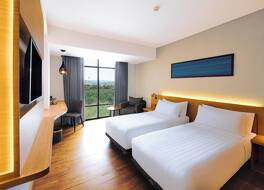 ハーパー クパン バイ アストン 写真