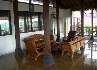 ムアラ ホテル アンド モール テルナテ Gloria Amanda Hotel Yogyakarta