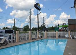 デイズ イン バイ ウィンダム ナッシュビル エアポート 写真