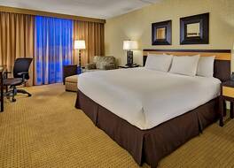 DoubleTree by Hilton Hotel Chicago - Arlington Heights 写真