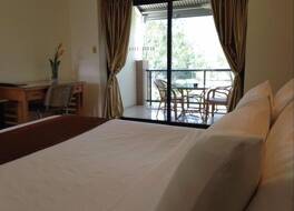 ノヴェナ パームズ モーテル 写真