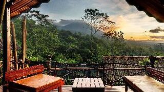 Sang Giri - Mountain Glamping Camp