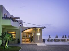 ブルー ドーム ホテル 写真