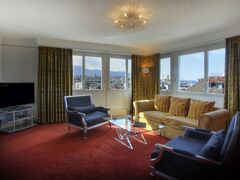 ザ ニュー ミディ ホテル 写真