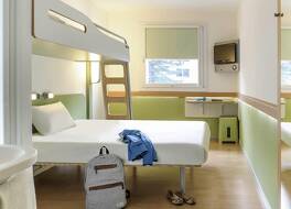 イビス バジェット ポワチエ サントル ガール 写真