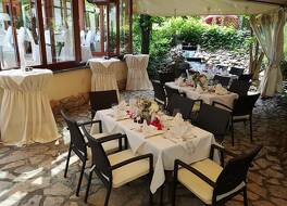 ホテル ニーダーレンディッシャー ホフ 写真