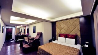 カーニバル モーテル