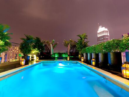 ローズランド スイート ホテル 写真