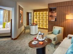 ケンピンスキ ホテル コルヴィヌス ブダペスト 写真