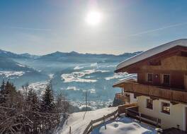 ゴーゲウス シャレー ウィズ ホット タゥブ イン チロル 写真