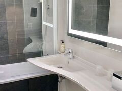 ホテルインパリスCDGエアポート 写真