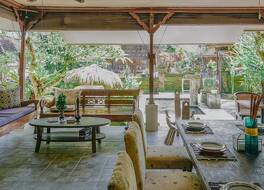 ロカサリ リトリート 写真