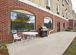 ホリデイ イン エクスプレス ホテル & スイーツ ゴーシェン by IHG 写真