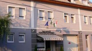 ホテル ヴァダスクルットスーペリア