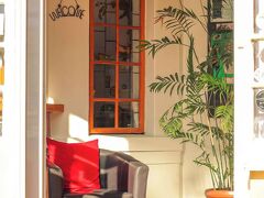 ア サンフラワー ストップ バックパッカーズ 写真